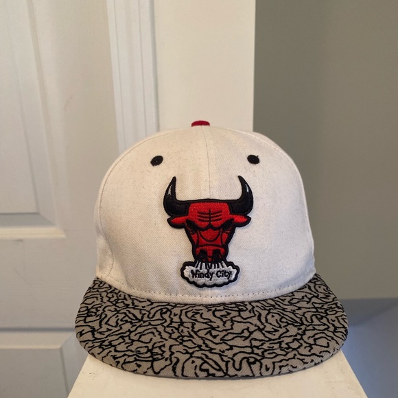 New Era Other - Chicago Bulls NBA Hollywood Classic NEW ERA Special Patterns Brim Hat